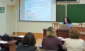 В Волховском районе работает общественная приемная Уполномоченного по правам ребенка